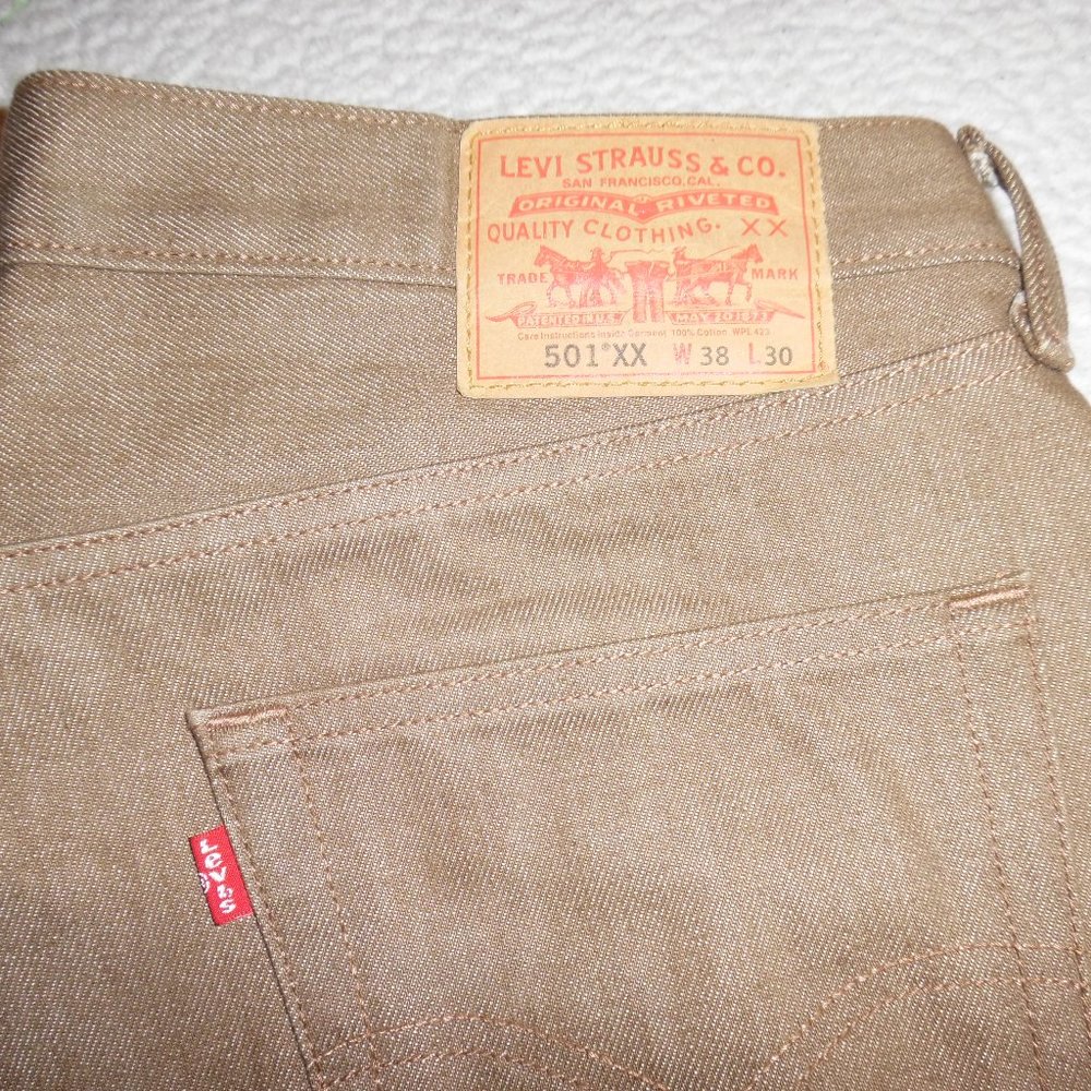 LEVI'S 501 BUTTON-FLY JEANS. TAN. 38X30. MENS